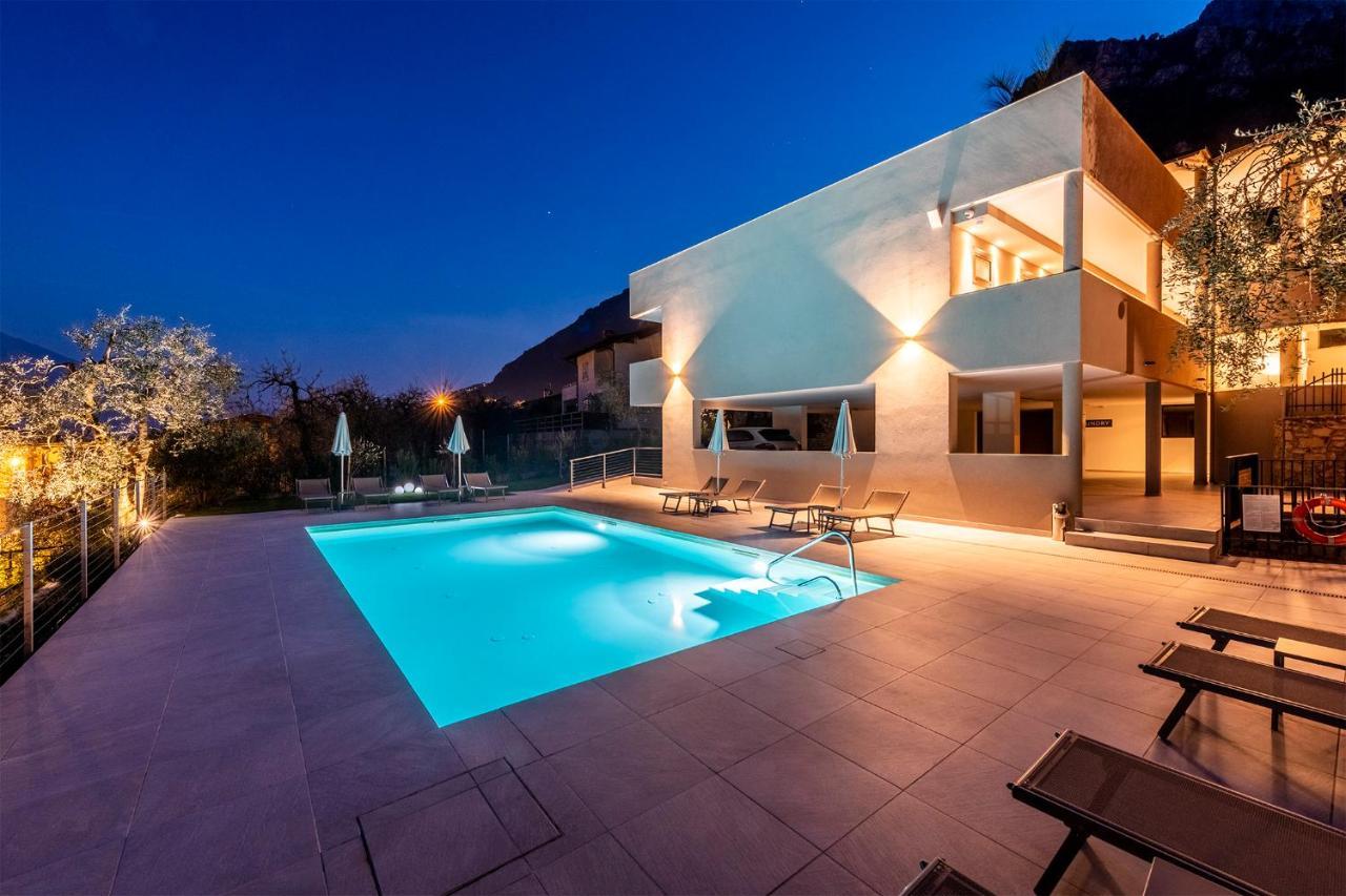 Evo Suites Apartments Limone sul Garda Extérieur photo